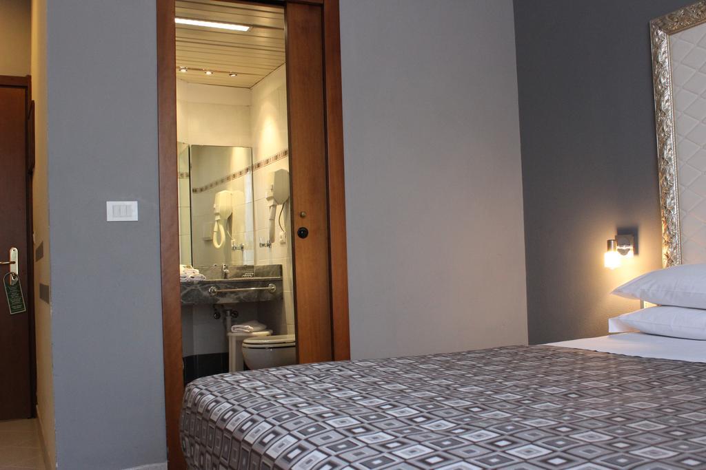 Hotel Villa Igea Diano Marina Pokój zdjęcie