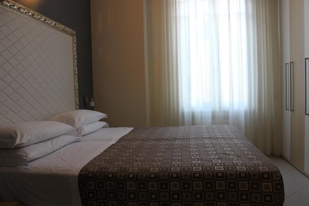 Hotel Villa Igea Diano Marina Pokój zdjęcie