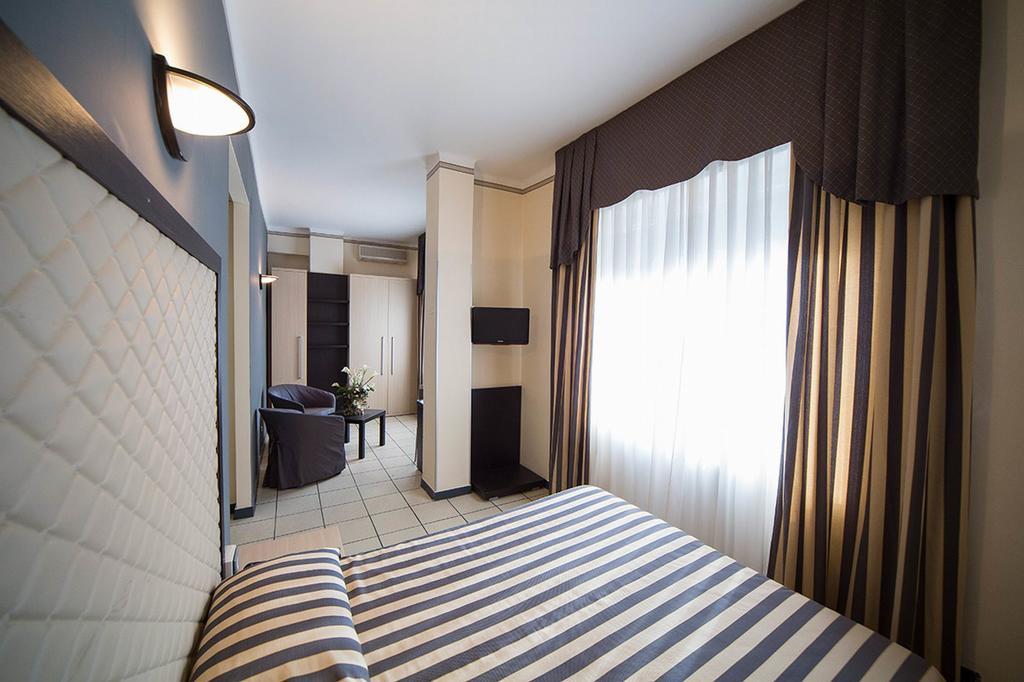 Hotel Villa Igea Diano Marina Pokój zdjęcie